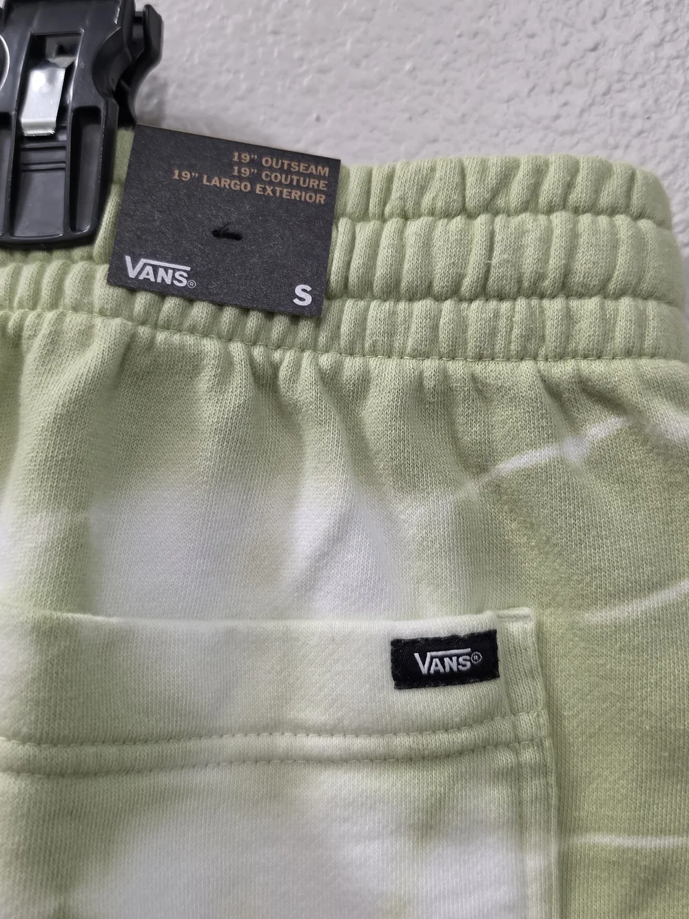 Vans Loose-Fit Draw-String Shorts / Men's Size Small